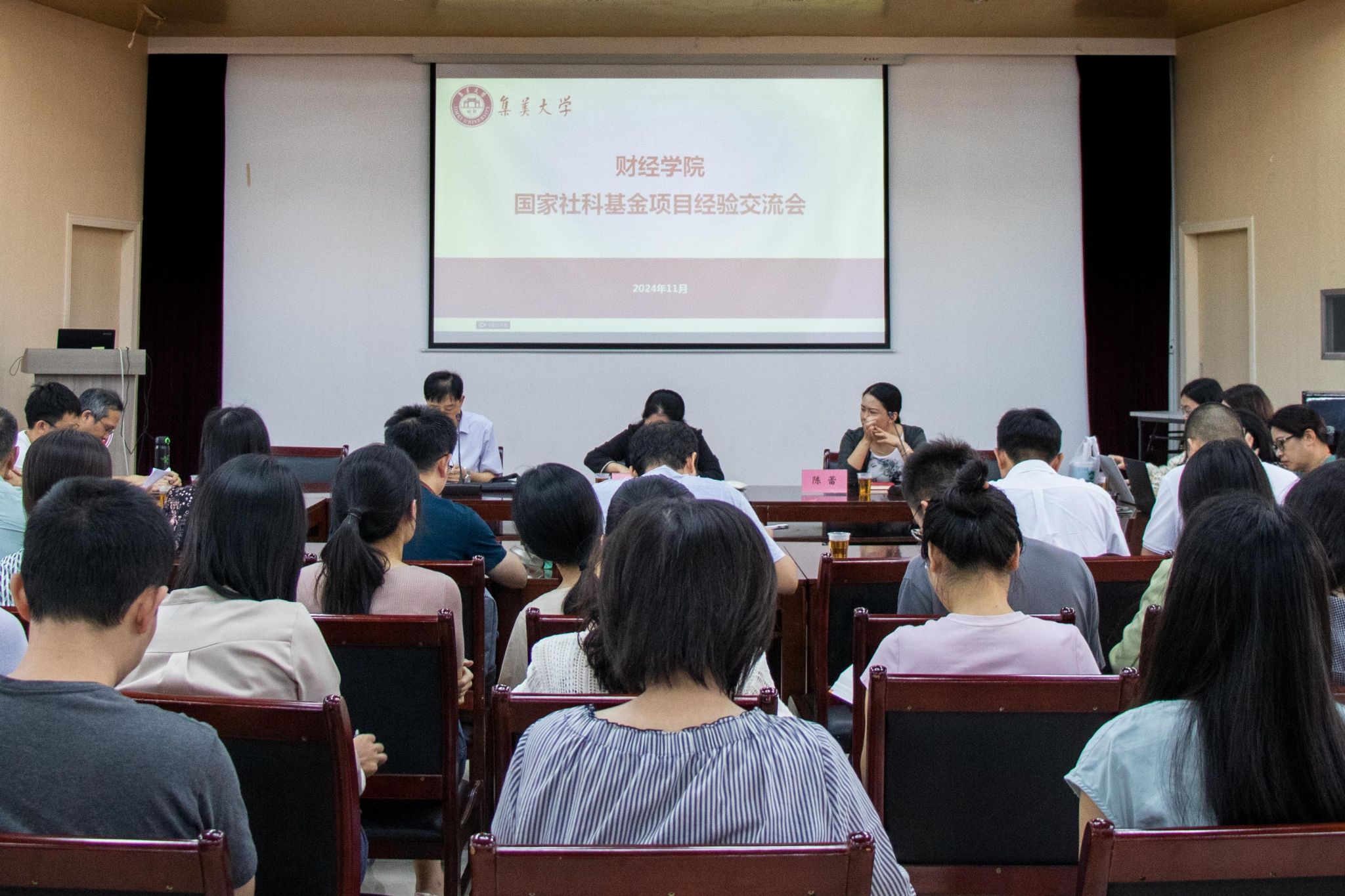 4cbeef93ae6b5b7d12697340e156abd.jpg 4cbeef93ae6b5b7d12697340e156abd.jpg