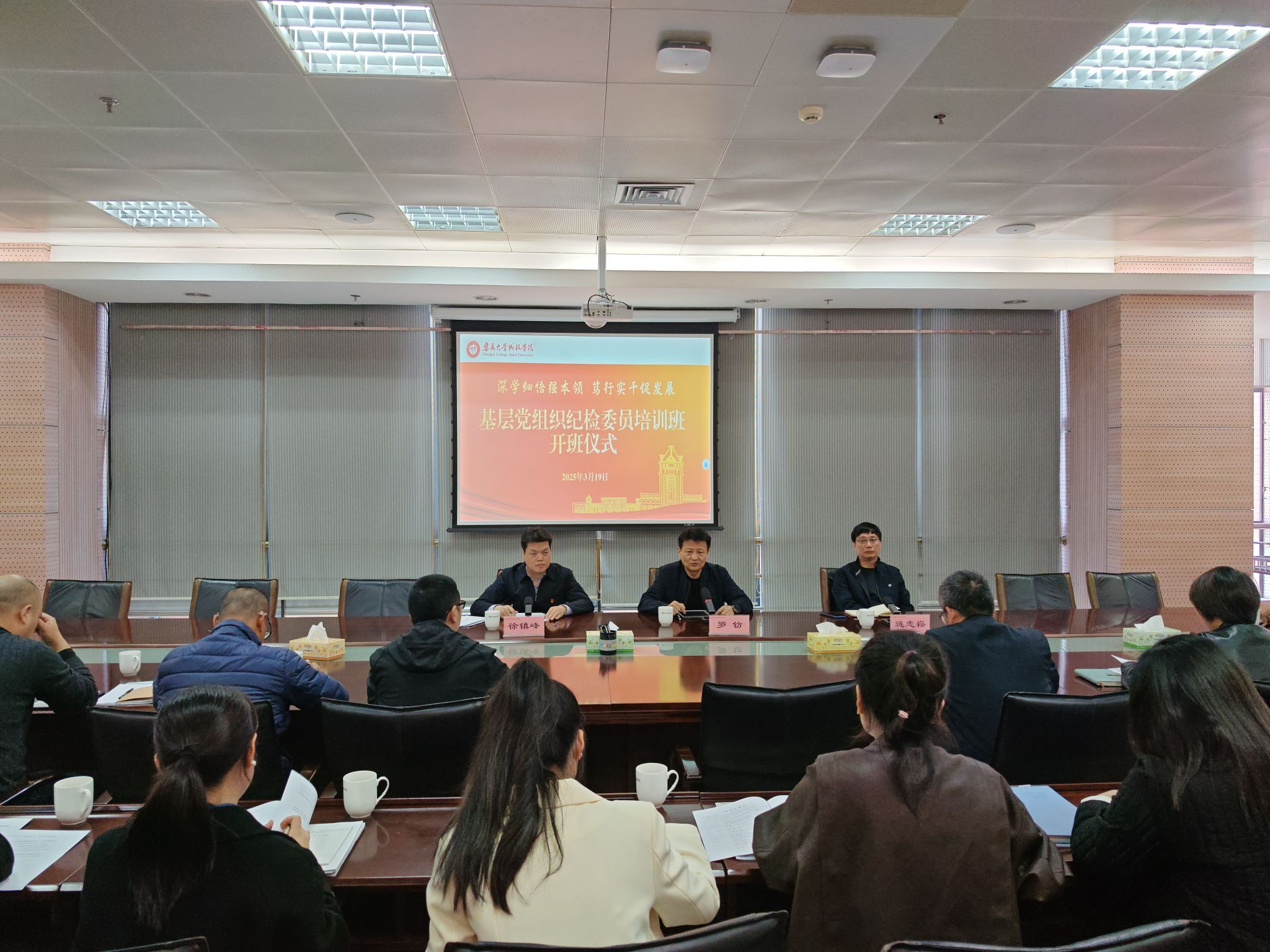 default.jpg default.jpg